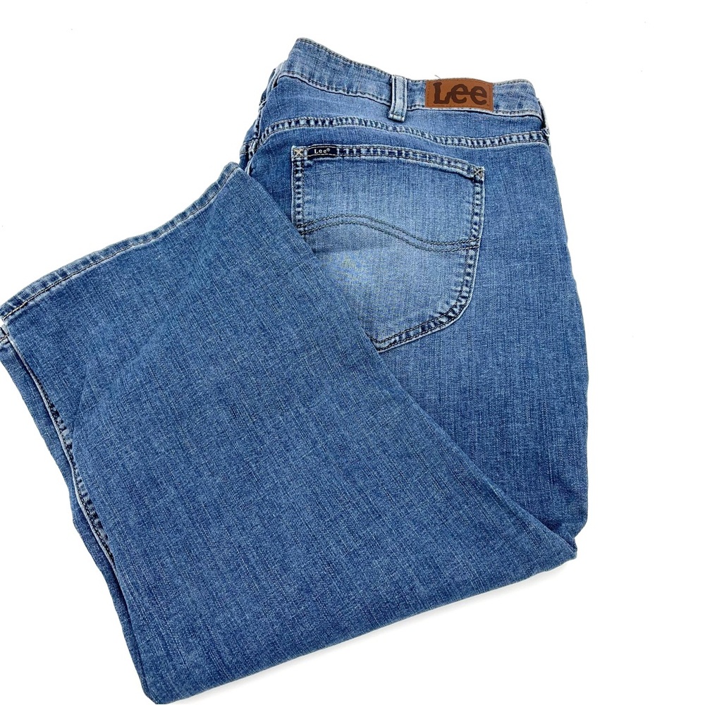 NWT Lee Regular Fit Mid Rise Blue Denim Capris Size 22M